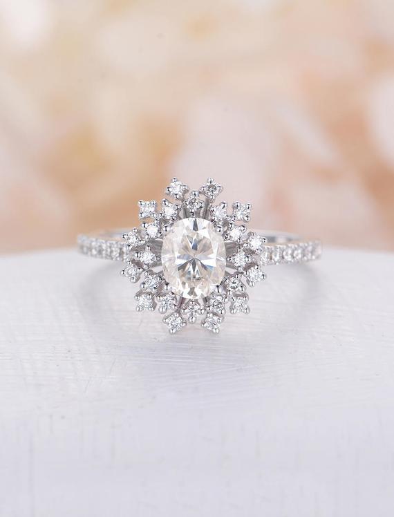Vintage Oval Engagement Rings